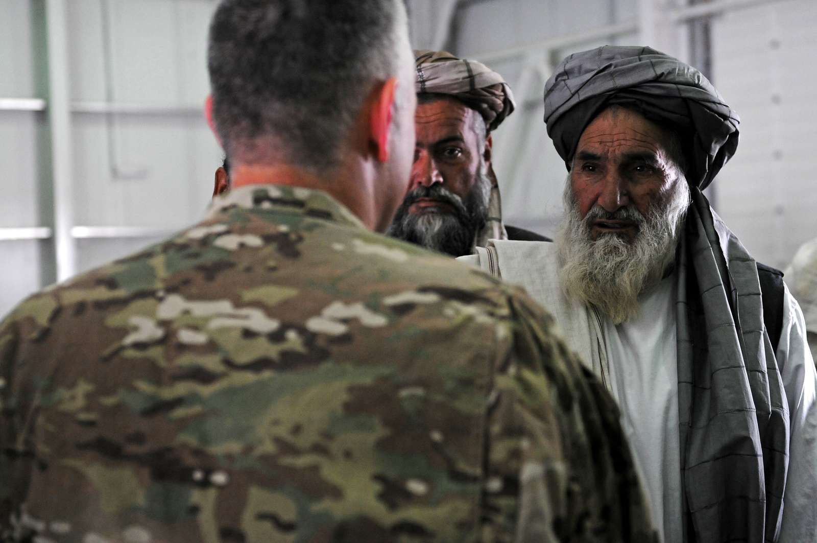 Elder Afghan leader meets Air Force Brig Gen Scott